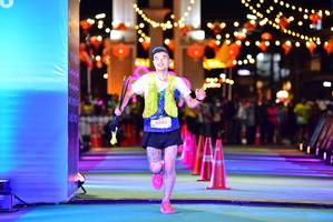 BIB: 200, 000, 5045
                            <button type="button" onclick="openModal(21803043)" class="btn btn-primary btn-sm float-right btn-popup" data-toggle="modal" data-target=".modal-high-quality">
                        <i class="fas fa-shopping-cart"></i> Add to Cart
                    </button>
                                            <button type="button" onclick="isThisMe(21803043, true)" class="btn btn-success btn-sm float-right btn-popup btn-isme hidden" data-toggle="tooltip" data-placement="bottom" title="นี่คือรูปของคุณใช่ไหม คลิกที่นี่เพื่อเอาเข้าอัลบั้ม">
                        <i class="fas fa-plus"></i> Add to album
                    </button>
                    <button type="button" onclick="isThisMe(21803043, false)" class="btn btn-warning btn-sm float-right btn-popup btn-isnotme hidden">
                        <i class="fas fa-ban"></i> Remove from album
                    </button>